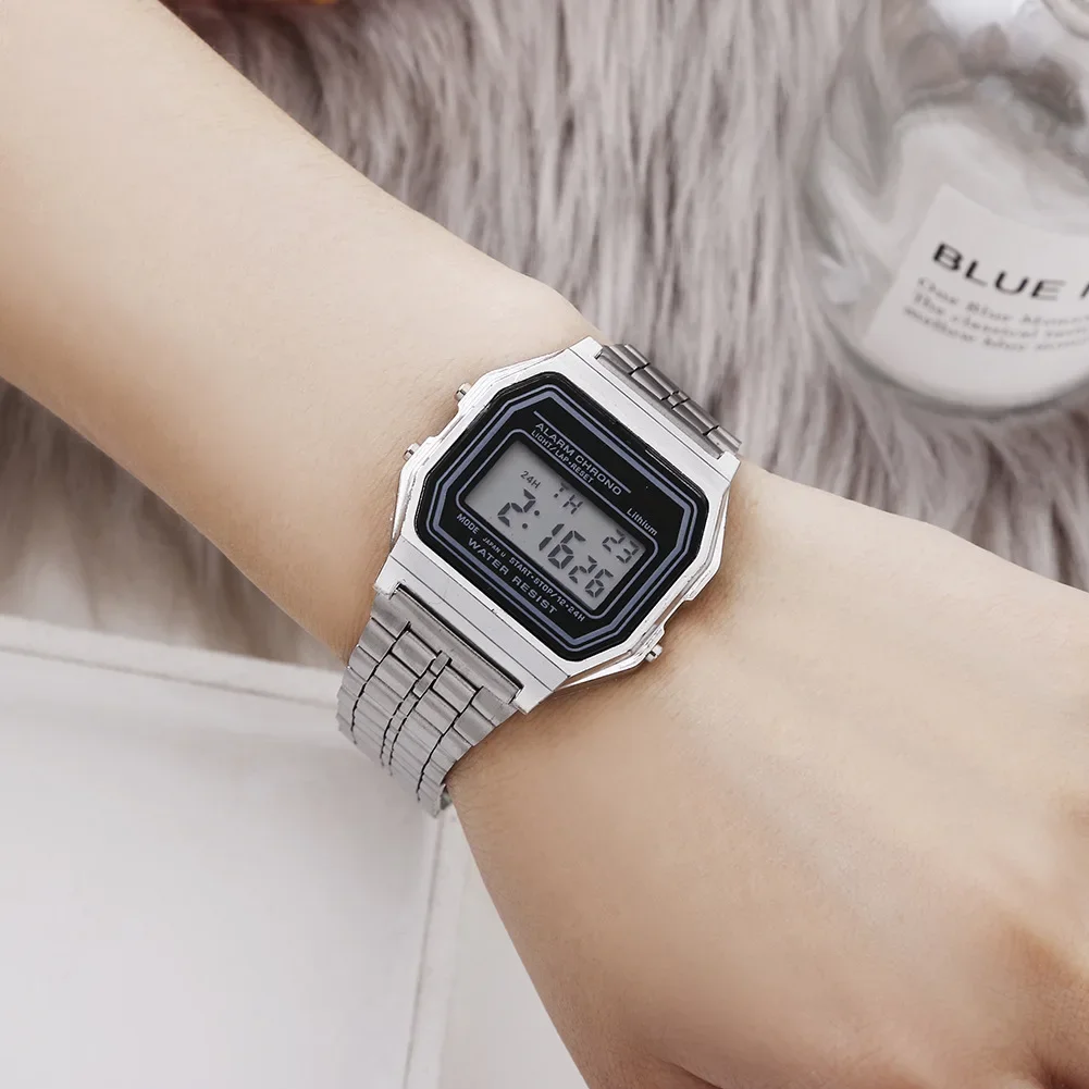 Nouvelles femmes hommes unisexe montre or noir Vintage LED numérique sport militaire montres LED électronique numérique présent cadeau mâle – Image 2