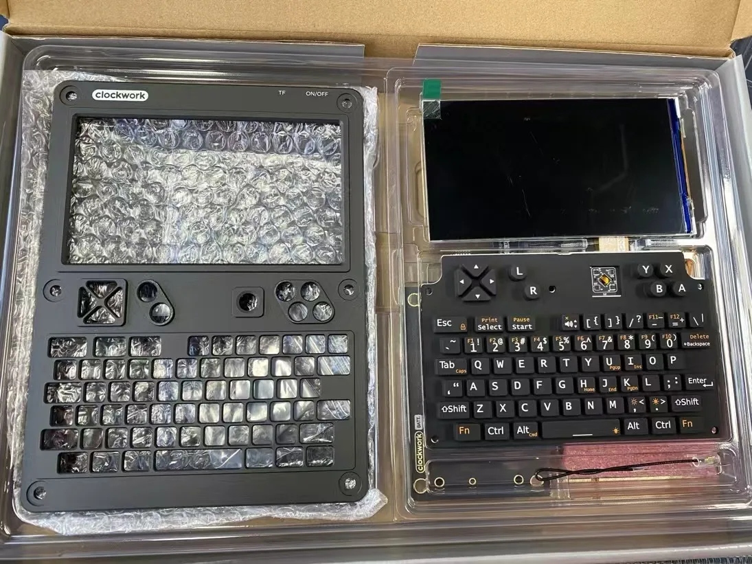Kit uConsole RPI-CM4 Lite et console de jeu de programmation multifonction en stock – Image 3